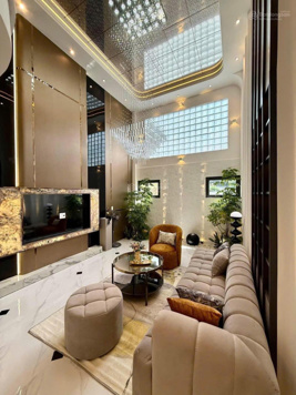 Mới xây dựng dọn ở liền ngay đường Lý Thái Tổ, Q10 - Giá 4 Tỷ 050 / 60m2. Xe hơi trước nhà. Sổ sẵn