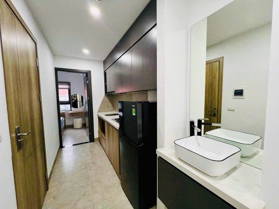 SIÊU PHẨM HOÀNG VĂN THÁI - NHÀ PHÂN LÔ QUÂN ĐỘI -THANG MÁY-DÒNG TIỀN 40 TRIỆU/THÁNG -GIÁ CHỈ 13 TỶ!