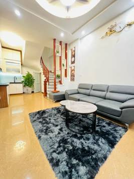 HIẾM - NHÀ ĐẸP TRUNG TÂM CẦU GIẤY NHỈNH 5 TỶ – NGUYỄN KHÁNH TOÀN 30M2