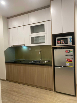 Cho thuê căn studio 31 m2 mới full nội thất, có Smart tivi, view đẹp, chỉ việc xách vali đến ở!