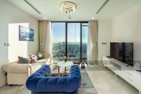 Cho thuê 2PN Vinhomes Golden River nội thất đẹp lầu cao giá 28tr/th