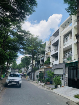 1 đời chủ & nhà KDC Bình Lợi, Phường 13, BT (DT: 5x20m CN 102m2 + 4 tầng) giá 13 tỷ TL