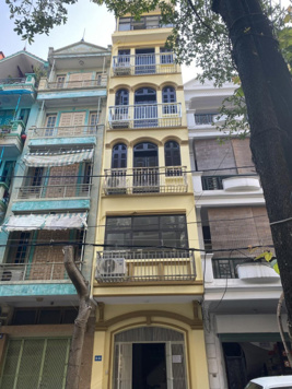 Chính chủ cho thuê tầng 1,2,3 (có thang máy) làm văn phòng, kinh doanh kết hợp văn phòng