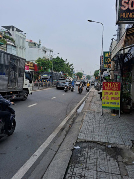 Giảm ngay 2 tỷ khi chốt ngay trong tuần này, nhà mặt phố vị trí siêu đẹp, kinh doanh tốt tại Gò Vấp