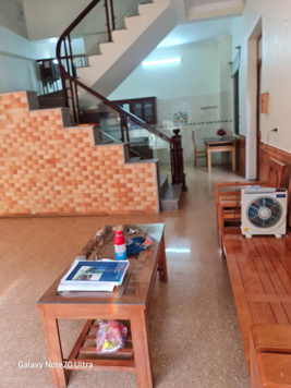 Cho thuê nhà riêng 3 tầng, thiết kế hiện đại