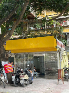 Chính chủ cho thuê nhà mặt phố siêu đẹp, siêu hiếm ngã ba phố Thành Công, phường Thành Công.