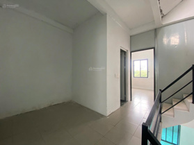 Cho thuê nhà hoàn thiện khu C, Geleximco, HN. Gía chỉ 15tr