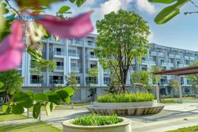 Bán căn Him Lam 5 tầng xây thô hoàn thiện mặt ngoài sát vườn hoa, LH: 0965 308 238