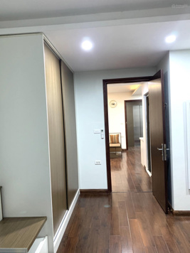 Cho thuê căn hộ tầng 2 riêng biệt trong toà nhà 8 tầng