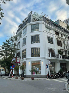 Chính chủ cho thuê nhà liền kề số 32, khu nhà ở 90 phố Nguyễn Tuân, Thanh Xuân, Hà Nội.