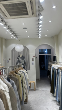 Cho thuê tầng 1 nhà 93A Đội Cấn sử dụng 40m2 mặt tiền 4m giá 18 triệu vỉa hè rộng gần Lăng Bác