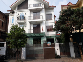 Biệt thự CAO XUÂN HUY - MỸ ĐÌNH 2, 200m2 đất, XD: 110m2 x 4 Tầng, MT:10m. BT Sân vườn, mới 100%,...