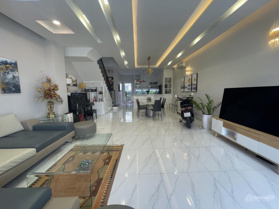 Bán nhà Mega Village Khang Điền DT 5x15m =75m2 nhà nội thất Phú Hữu Q9 giá 6.950tỷ 0902 442 039