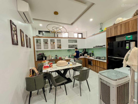 Chính chủ bán nhà Khúc Thừa Dụ, 15m ra ô tô tránh, 30m ra phố, BTCT chắc chắn full NT, 35m2*5T*mt4