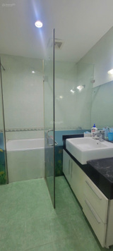 Chính chủ bán căn hộ 146m2, 3 phòng ngủ 3 wc, chung cư 34T Trung Hòa Nhân Chính