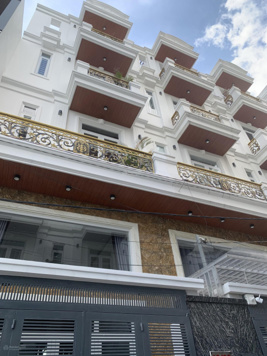 Siêu hiếm! Nhà có thang máy HXH Nguyễn Oanh - (DT: 4,5x15m + 5 tầng). Giá 8,3tỷ TL