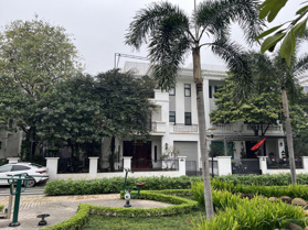 Chính chủ bán shophouse góc 2 mặt tiền, đang cho thuê 1 tỷ/ năm, 0918 331 236