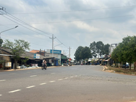 Đường nhựa 5x39=195m2 100m2 thổ cư SHR, đường nhựa sát KCN kinh doanh đông giá 295tr