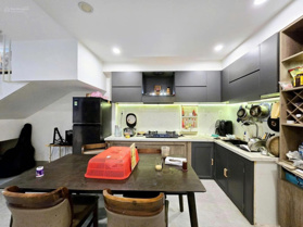 Bán nhà có sổ hồng riêng ngay mặt tiền đường Phạm Hùng