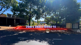 Bán đất Quốc Lộ 14, Thị Trấn Kiến Đức, 20m x 38m, 100m2 TC giá 300 triệu/1m