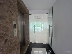 Cho thuê nguyên tầng trong tòa nhà làm văn phòng Quận 7