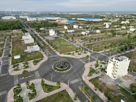 Kẹt tiền bán gấp lô đất 100m2 lối vào chợ đêm Cát Tường, 1 tỷ