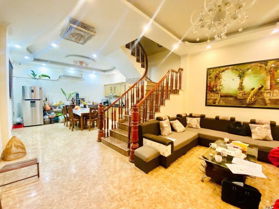 Nhà Đẹp Chợ Khâm Thiên Khu Trung Tâm - 4 Tầng, Mặt Tiền Rộng, Gần Ô Tô - Giá Chỉ 10.5 Tỷ!