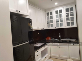 Bán căn hộ 78m2, cửa TN, ban công ĐB, full đồ, view Hồ Tây. Chung cư 110 Cầu Giấy. Giá 4.89 tỷ