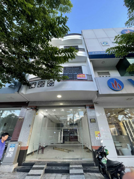 Cho thuê nhà 3 tầng mặt tiền đường Điện Biên Phủ