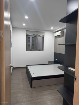 Chính chủ bán CH siêu đẹp Thống Nhất Complex, DT 122m2, 3pn 2vs, nội thất full mới 100%. Giá 9.8 tỷ