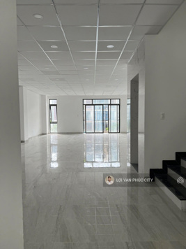 Shophouse Nguyễn Thị Nhung trục đường 35m đông đúc dt 7x20m, 6 tầng có thang máy, máy lạnh giá 65tr