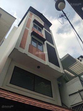 Chú 5 bán nhà đường số 2 Cư Xa Đô Thành, Quận 3. Giá 3,79 TỶ/ 62,5m2 - sổ hồng riêng, sân thượng.