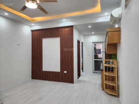 Bán căn hộ 46m2 tầng 27 CT12 Kim Văn - Kim Lũ, sổ đỏ lâu dài giá 2,25 tỷ