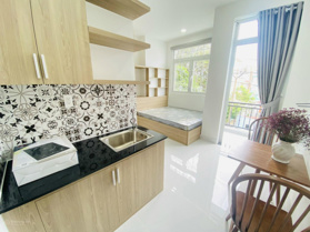 Căn hộ ban công cửa sổ mới toanh - Nguyễn Văn Đậu - full nội thất