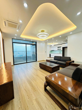 Giá đầu tư! Cần bán gấp! Căn 3 ngủ - 283 Khương Trung, 92m2, sẵn sổ đỏ, nội thất cơ bản, giá TL