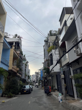 Gấp bán, nhà đẹp Trường Chinh, phường 15, TB, 54m2 3 tầng nhỉnh 5 tỷ