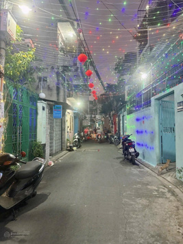 Nhà hẻm xe tải 86/135 Âu Cơ, thông hẻm 730 Lạc Long Quân, P9, DT: 4.1x18m. 1 trệt 2 lầu, chỉ 8tỷ3