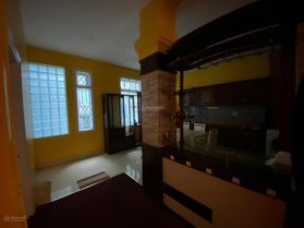 Cho thuê nhà 3 tầng đường Nguyễn Sơn diện tích rộng rãi, giá hợp lý