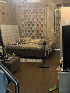 Chính chủ cần cho thuê nhà Phúc Tân dt 50m2 mt 5m 3,5 tầng kd được giá 13 triệu/tháng