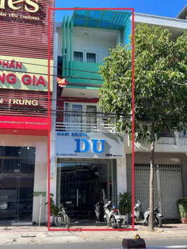 Bán nhà mặt phố Nguyễn Thị Minh Khai, 10 tỷ, 51m2, 3PN, 3WC, Nha Trang, Khánh Hòa