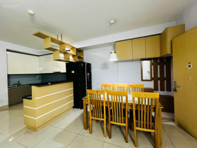 Cho thuê căn hộ c đẹp tại Oriental Plaza, 16 triệu VND, 95m2, 3PN, 2WC, nhiều tiện ích 0932 834 569