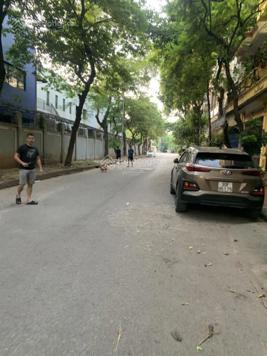 Cần bán gấp nhà Nguyễn Cảnh Dị KĐT Đại Kim. DT 54m2*4T giá 15.7 tỷ. 0963 789 823