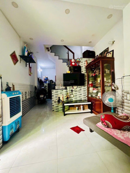 Nhà ngộp giá mềm bán nhanh! Đường Phan Chu Trinh Phường 2 Quận Bình Thạnh, DT: 26,8m2/2.59 Tỷ, HXH