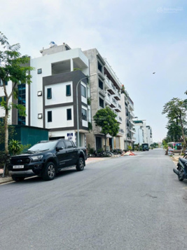 Cần bán đất tái định cư Ngọc Thụy, 52m2, MT 4.5m, đường 12m vỉa hè, KD chỉ 12.9 tỷ, 0967 182 629