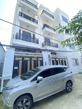 Nhà xây mới hẻm xe hơi 7c, 1 trệt 3 lầu ST, 4PN, 5WC, DTS 200m2, giá chỉ 6.7 tỷ, đối diện Vạn Phúc