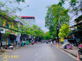 Nhà mặt đường Lê Lợi, Hải Phòng, DT 200m2, ngang 8m, vị trí đẹp, nổi bật, giá chỉ hơn 30 tỷ