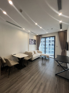 Chính chủ bán căn hộ 1PN +, 43m2 full nội thất tại Vinhomes Smart City. Sổ chính chủ 2,7x tỷ