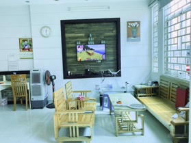 Nhà 3 tầng, sân thượng BTT Q2 sát bên chợ 39 - ô tô đỗ cửa kiên cố mới đẹp vào ở ngay - giá 5,8 tỷ