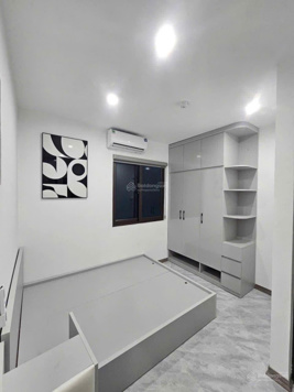 Bán nhà 6T thang máy phố Kim Mã, diện tích 37m2, MT 6m. Giá 8 tỷ