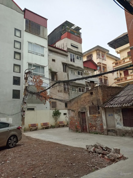 Tôi chính chủ cần bán gấp mảnh đất 50m2 Văn Phú Hà Đông, đường ô tô tránh. Giá bán: 6 tỷ